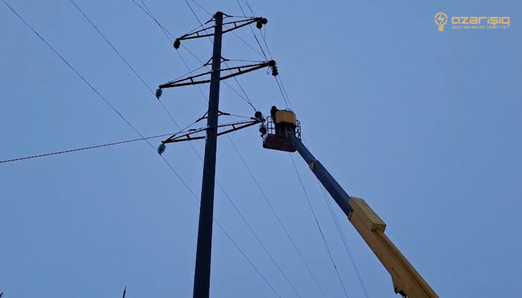 Güclü qara baxmayaraq “Azərişıq” ASC Cəlilabadda elektrik enerjisinin bərpasını sürətlə davam etdirir
