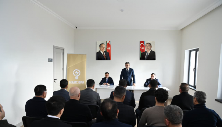 “Azərişıq” ASC-nin nümayəndələri Xankəndində sahibkarlarla görüş keçirib