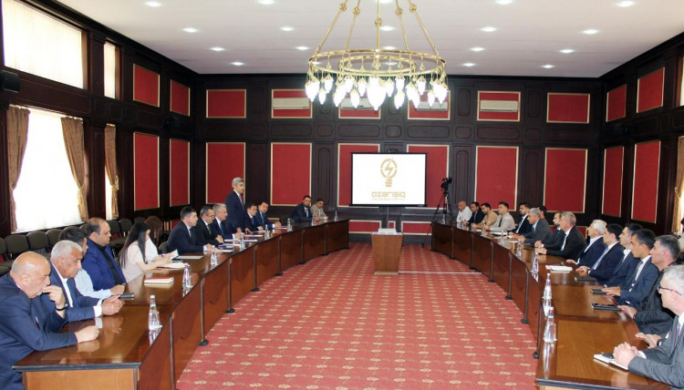 “Azərişıq” ASC-nin nümayəndələri Naxçıvan şəhərində fermer və sahibkarlarla görüş keçirib