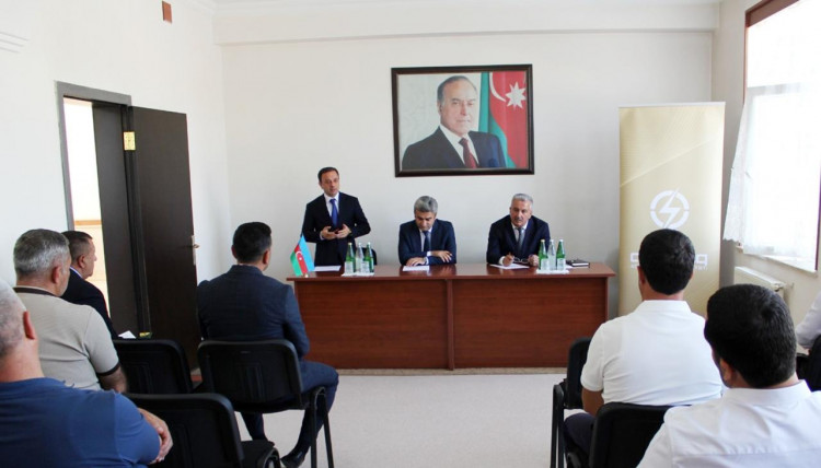 “Azərişıq” ASC-nin təşkilatçılığı ilə Şərurda fermer və sahibkarlarla görüş keçirilib